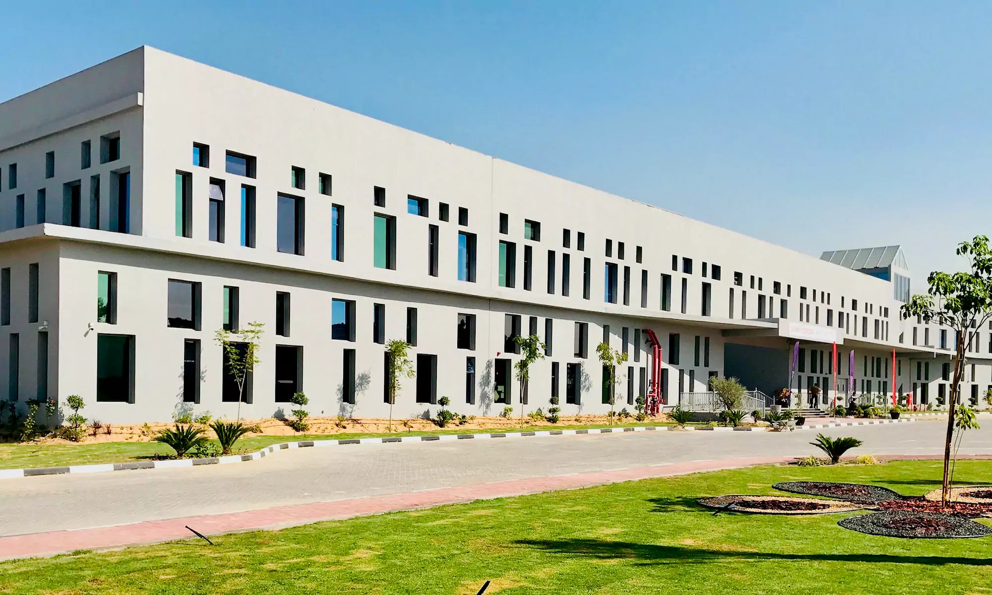 Lycée français Jean-Mermoz (Dubaï) : avis, prix, admission et programme — ressource pour les familles à Dubaï