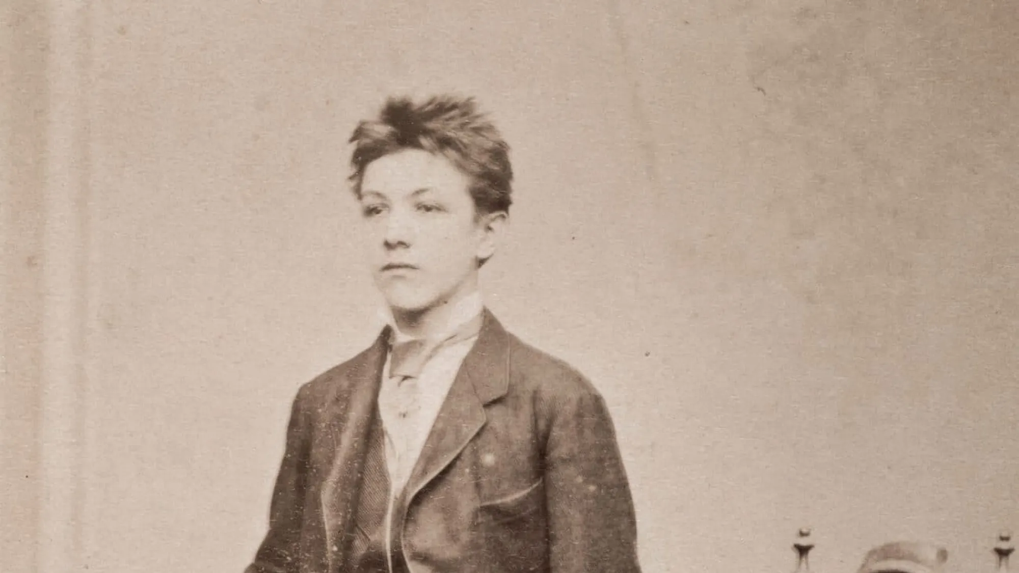 Arthur Rimbaud et le Cahier de Douai : détruire pour mieux créer - Corrigé Bac Français 2026 (Outre-mer)
